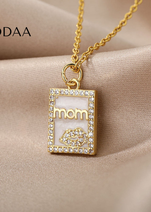Garde Pendant Necklace | Gold Mom Zirconia Square Chain - Gold - Necklaces