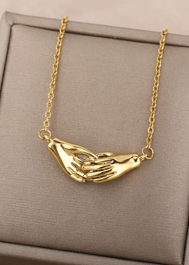 Douce Pendant Necklace | Gold Silver Holding Hands Chain - Gold - Necklaces