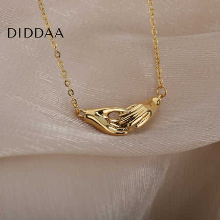 Douce Pendant Necklace | Gold Silver Holding Hands Chain - Necklaces