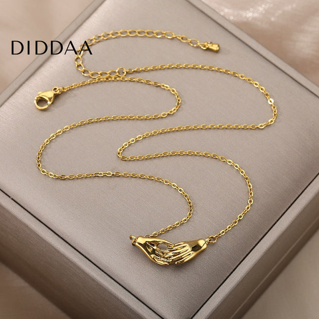 Douce Pendant Necklace | Gold Silver Holding Hands Chain - Necklaces