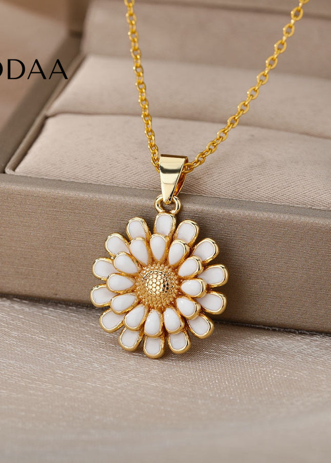 Heure Pendant Necklace | Gold White Sunflower Chain - Necklaces