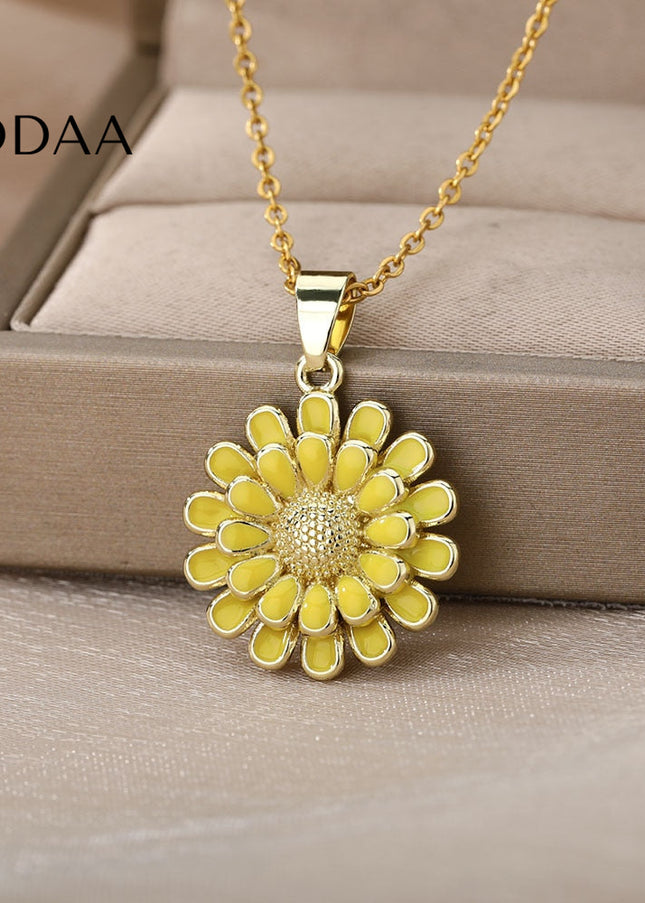 Heure Pendant Necklace | Gold White Sunflower Chain - Yellow - Necklaces