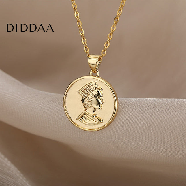 Seront Necklace | Gold Queen Coin Chain - Gold - Necklaces