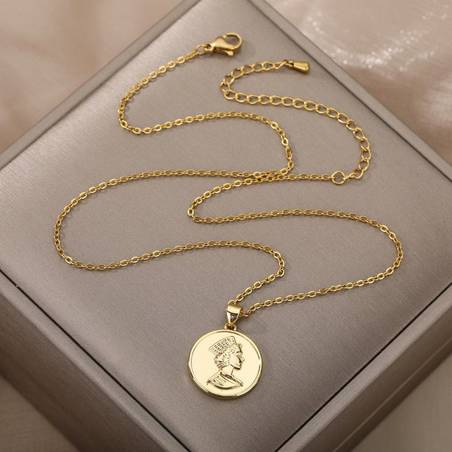 Seront Necklace | Gold Queen Coin Chain - Gold - Necklaces