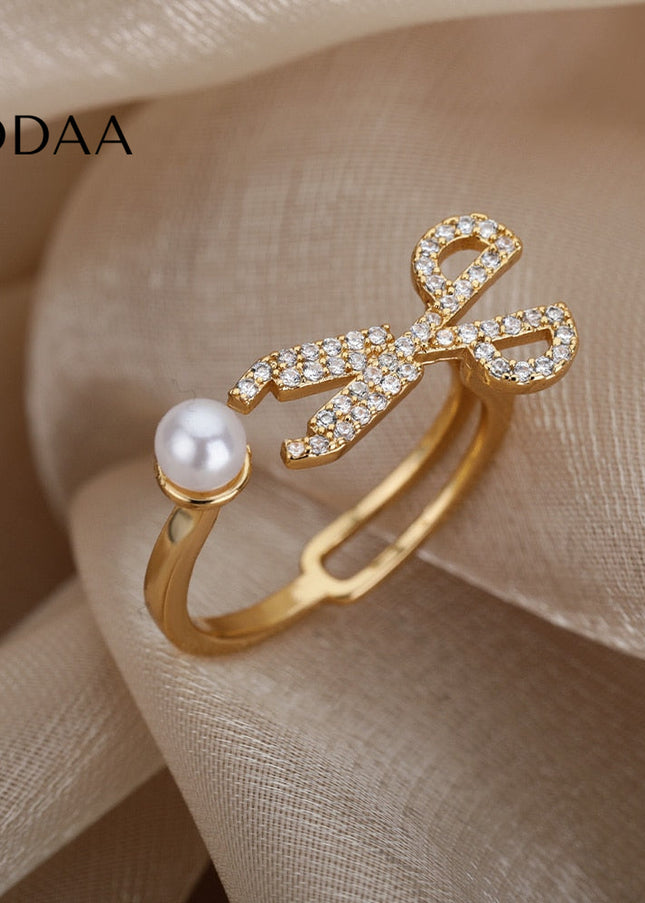 Austin Ring | Gold Zirconia Pearl Scissors Cocktail Ring - Adjustable / Gold - Rings