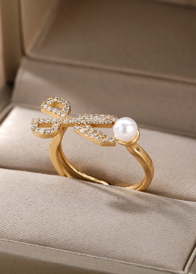 Austin Ring | Gold Zirconia Pearl Scissors Cocktail Ring - Rings