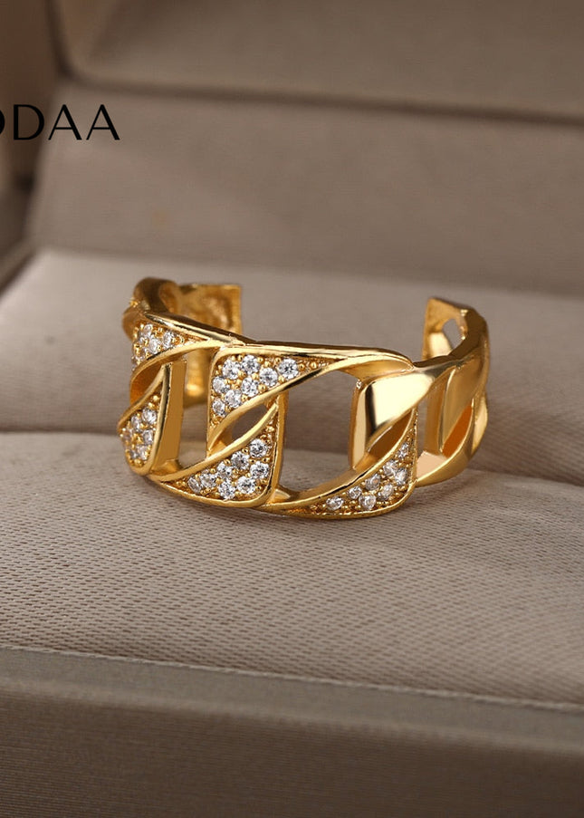Olimoli Ring | Gold Chain Link Zirconia Ring - Rings