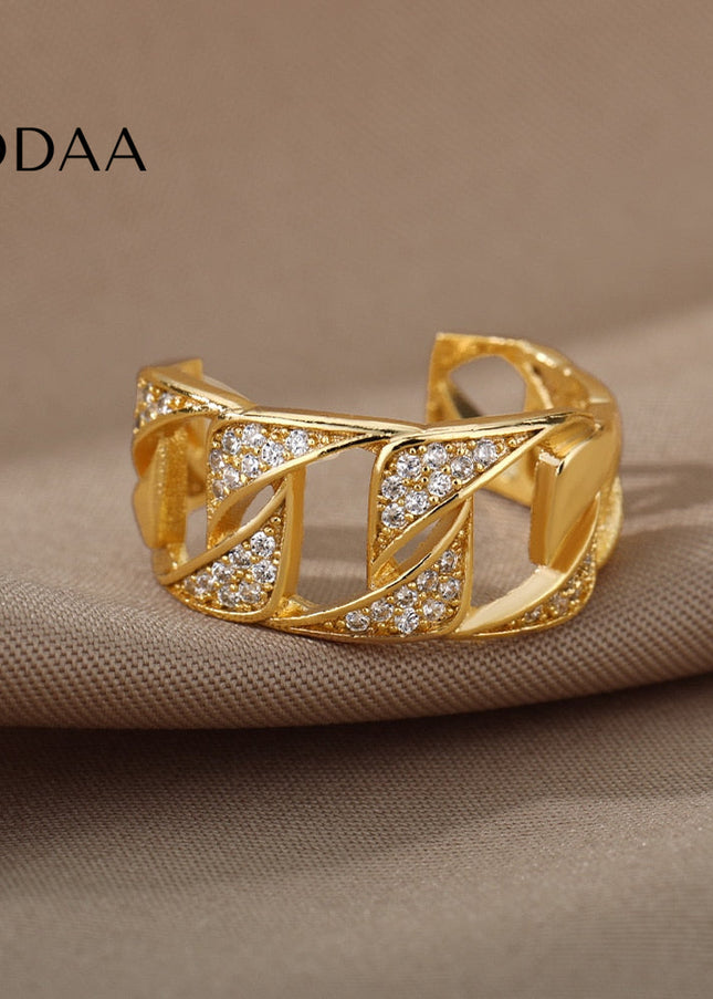 Olimoli Ring | Gold Chain Link Zirconia Ring - Rings