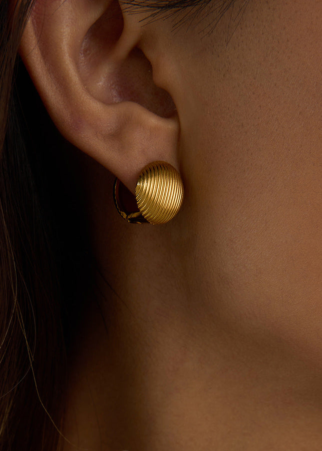 Jieding cross-border round stainless steel stud earrings, light luxury, high-end earrings, women's design sense niche earrings, titanium steel jewelry