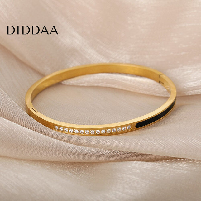 Quartier Bracelet Gold Zirconia Resizable Bangle - Gold - Bracelets