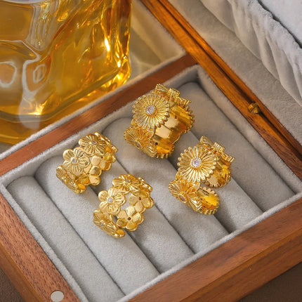 Forest's personality is fresh, simple and elegant, open ring, geometric texture, flower and diamond design, copper ring