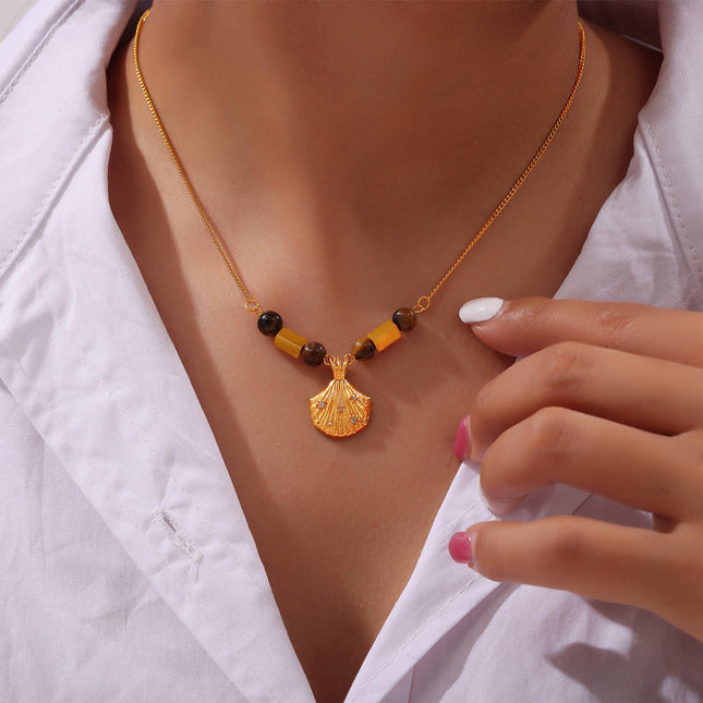 Ribbon Necklace