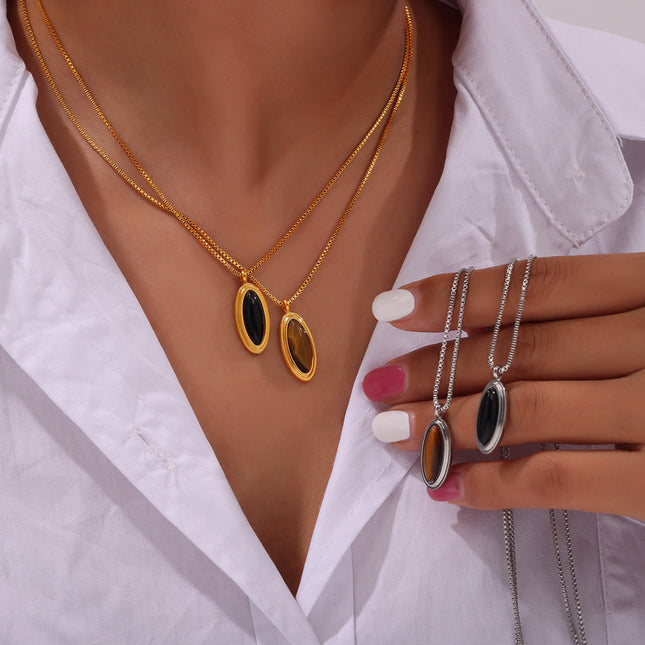 Ribbon Necklace