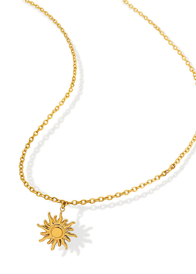 The Queen Mother of the West 18K gold does not fade, personality light luxury clavicle chain fashion simple small sun pendant titanium steel necklace women