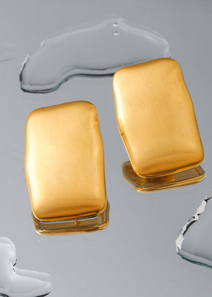 Niche vintage 18K gold European and American luxury rectangular matte brushed earrings earrings women's instide cold wind studs