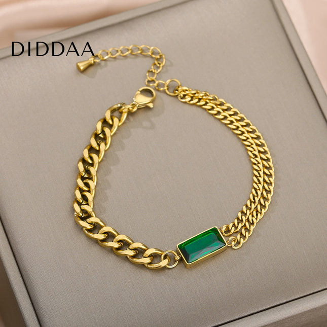 Seconde Bracelet | Gold Zirconia Green Stone Chain Link Bracelet - Gold - Bracelets