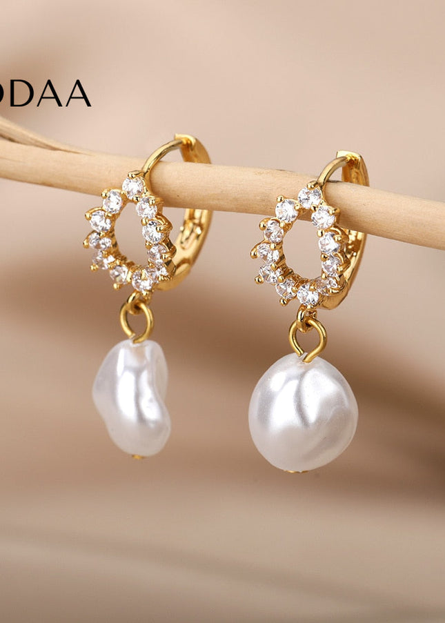 Soumettre Earrings | Gold Zirconia Pearl Hoop Drop Earrings - Earrings