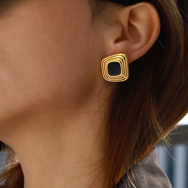 Jieding European and American resin titanium steel stud earrings women's non-fading earrings, light luxury, high-end earrings, stainless steel jewelry cross-border