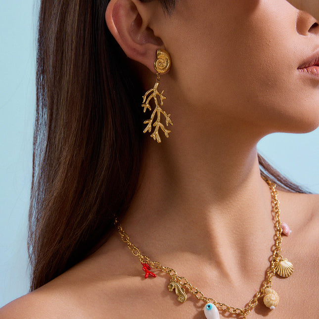 Jieding European and American stainless steel conch earrings, light luxury, high-end earrings, women's design sense earrings, titanium steel jewelry, cross-border