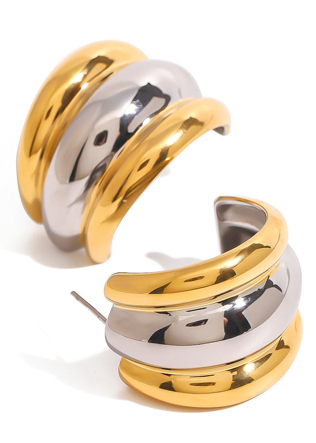 Jieding European and American stainless steel color-blocked double C earrings are high-end niche ins stud earrings titanium steel color-retaining earrings cross-border