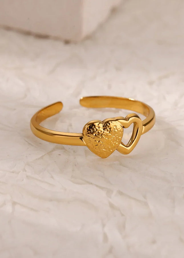 Thea Ring