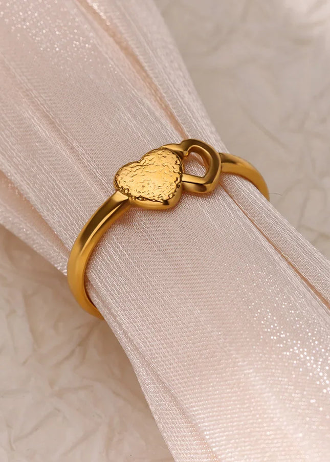 Thea Ring