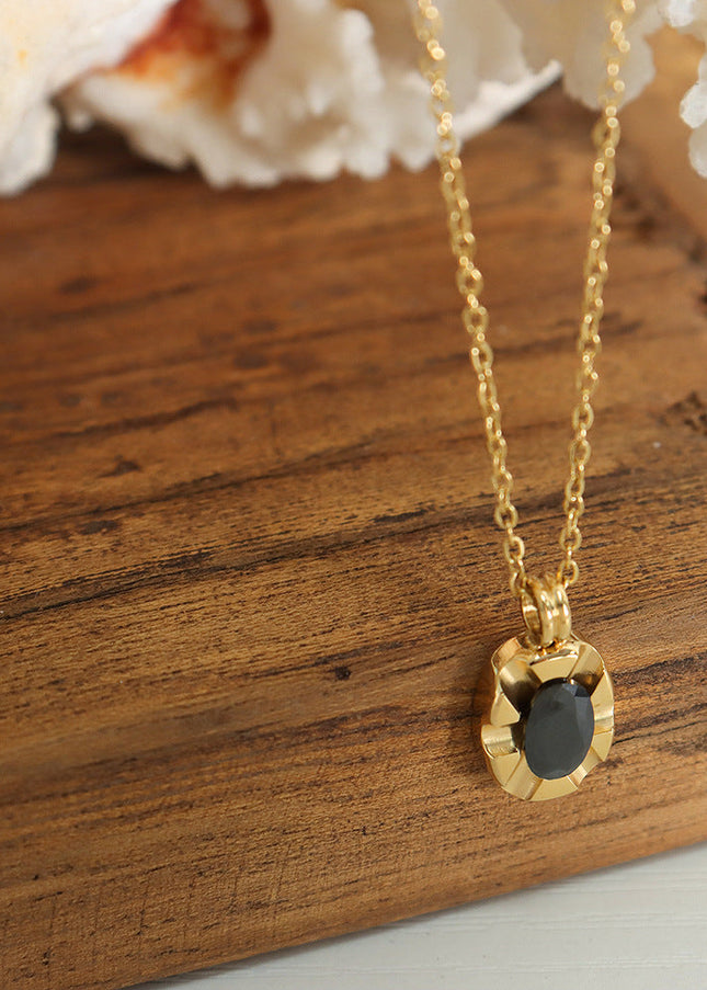 Light luxury, cold style, temperament, fashion necklace, dark black zircon pendant, geometric clavicle chain, electroplated 18K gold