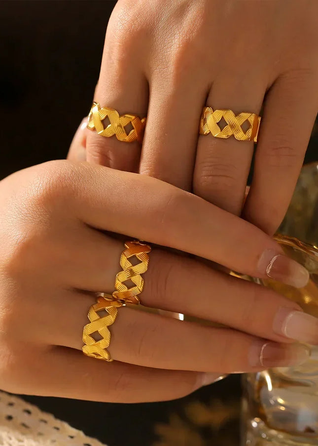 French ins cold wind simple winding texture ring titanium steel plated 18k gold personality opening adjustable ring woman