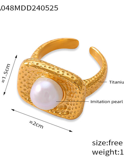 Twirl Ring
