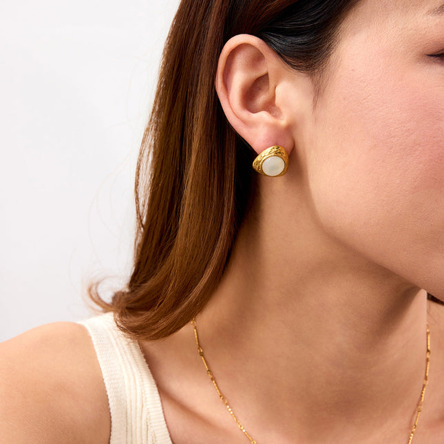 Jieding European and American stainless steel plated 18K gold earrings, women's natural stone, niche design, titanium steel stud earrings, temperament jewelry