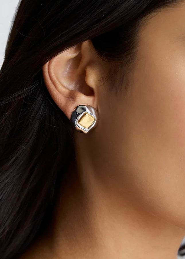 Jieding European and American square earrings for women's design sense niche earrings stainless steel jewelry do not fade titanium steel earrings across the border