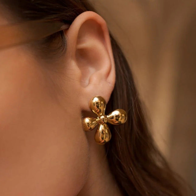 Jieding cross-border stainless steel flower stud earrings, light luxury, high-end earrings, niche design earrings, stainless steel jewelry