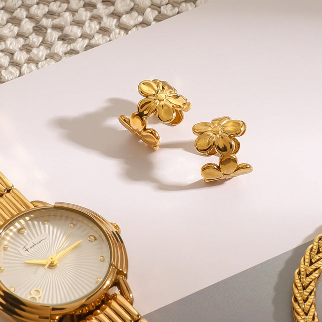 Jieding European and American stainless steel flower earrings are high-end, no ear piercings, ear bones, titanium steel earrings, cross-border earrings